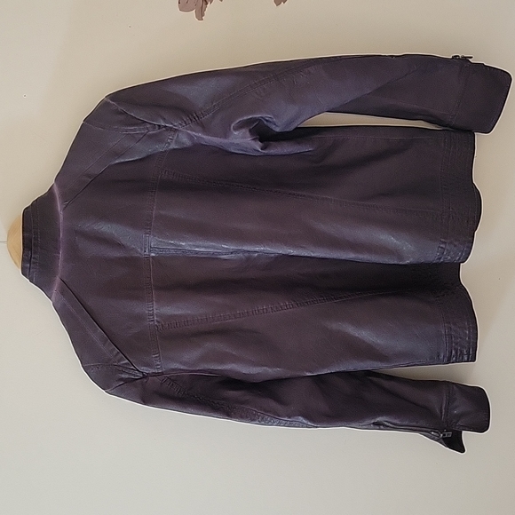 FAUX LEATHER JACKET BY FDJ - Picture 4 of 12